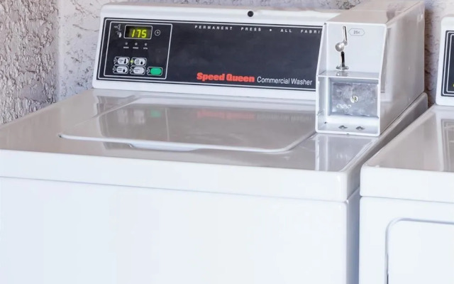 Days Inn Castaic Six Flags Magic Mountain