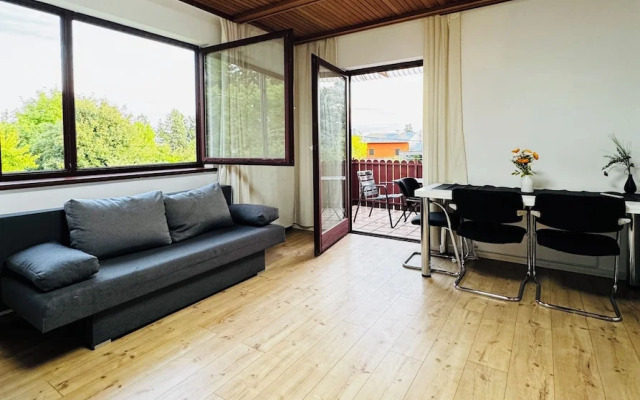 Cozy House  Terrace &Garden  Sleeps 34