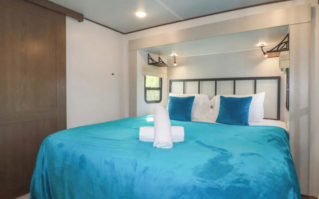 Tickeydoo, Tor Down Quarry