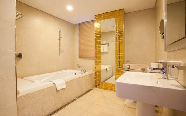 Pharos Hotel
