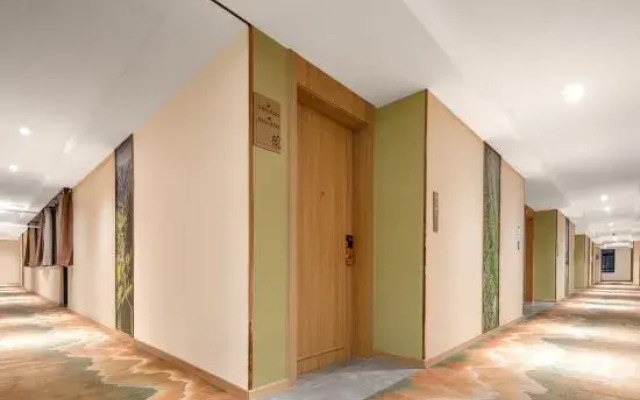 Vienna 3 Best Hotel (Deqing Store)