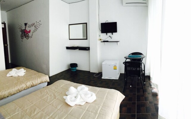 Lanta Friendly House