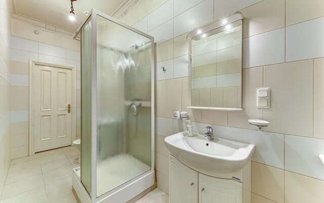 Апартаменты на набережной канале Грибоедова 25