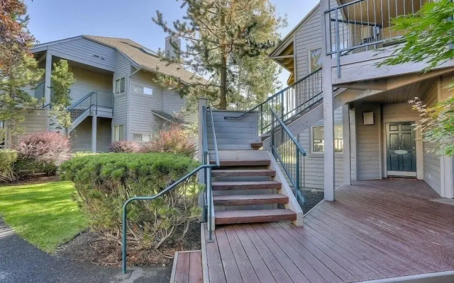 River Ridge 416b 1 Bedroom Condo by RedAwning
