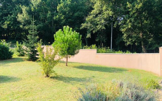 Villa piscine privée vallée châteaux Dordogne