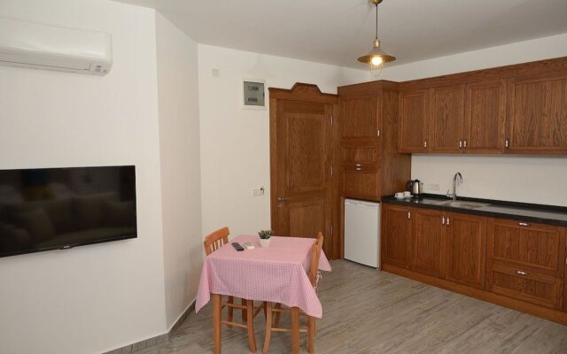 Brothers Cesme Hotel