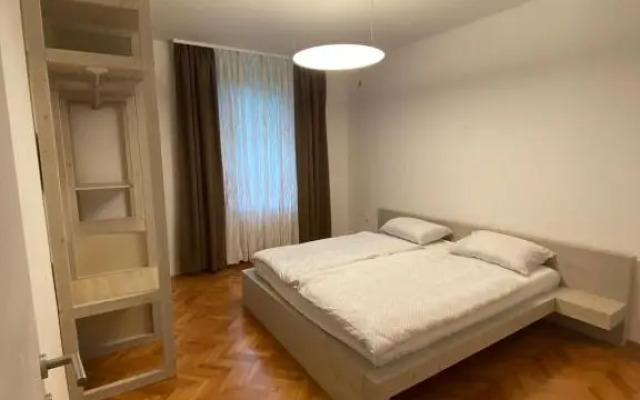 Apartment Nona Polda