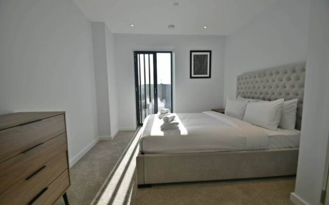 Modern 2 Bedroom Apartment in Green Gate