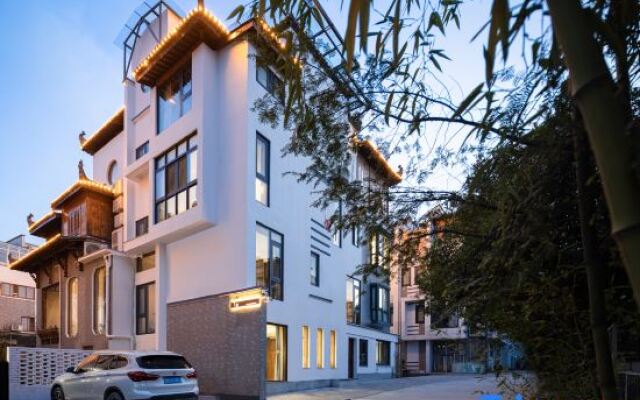 Wuyuan Mishu·Shiguang Homestay (County Center Xiangao Ancient City)