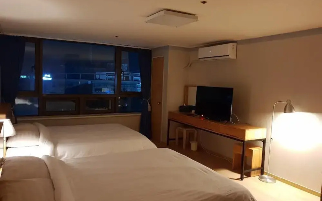 Stay And Co Residence