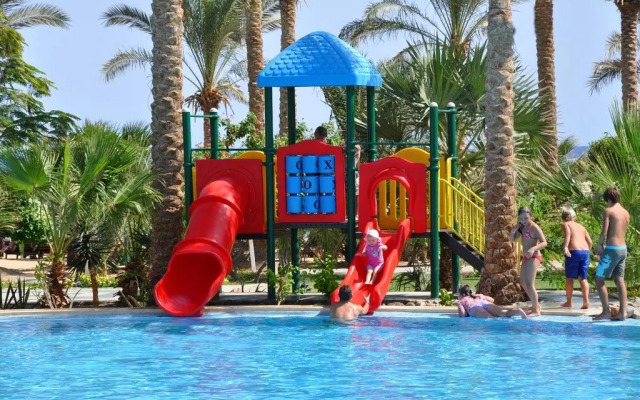 Brayka Bay Resort