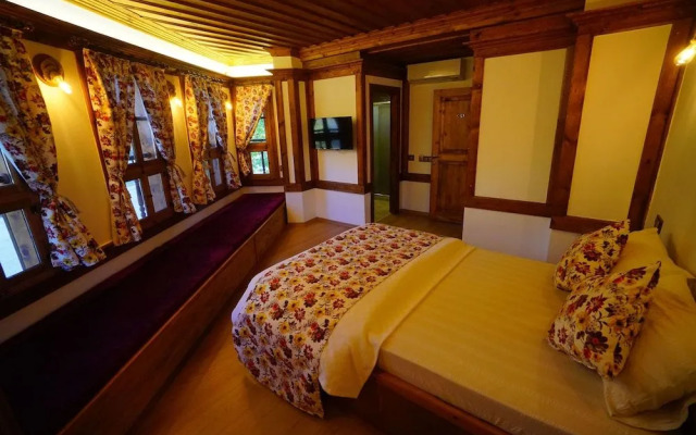 Yeni Konak Hotel