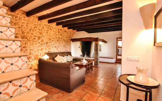 Authentic Rustic Finca With Private Pool Centrally Located