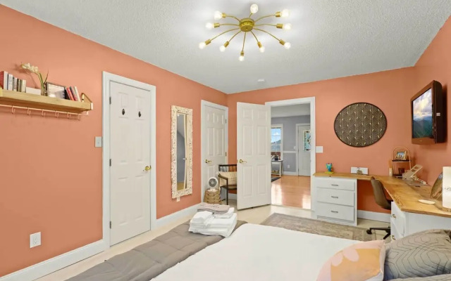 8 Mi to Sugar Mountain Resort: Seven Devils Home