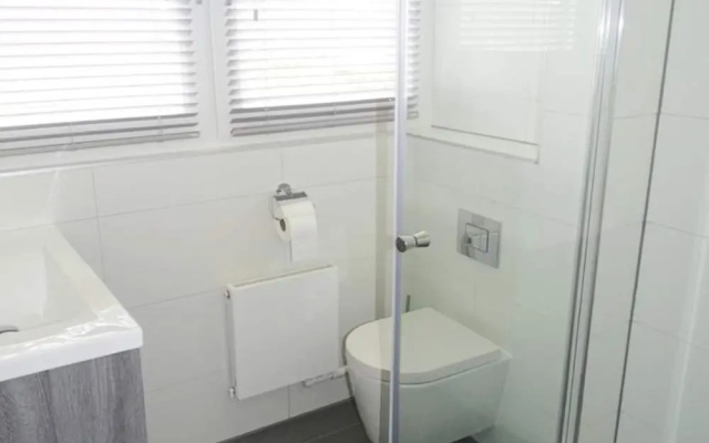 Holiday Home With Pet-friendly Garden