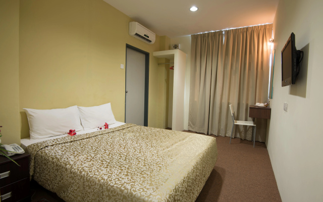 Grand Inn – Guest Rooms – George Town