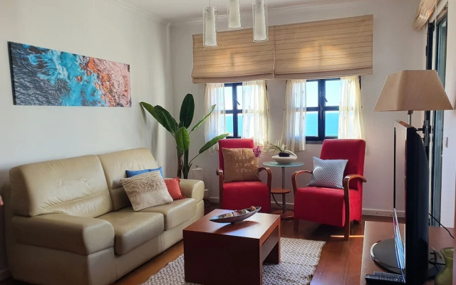 Luzia's Apartment - 2 Bedroom Apartment Sleeps 4