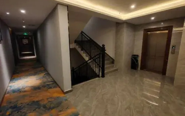 Tongjiang Xiangrui Hotel