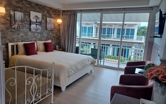 Koh Larn Riviera