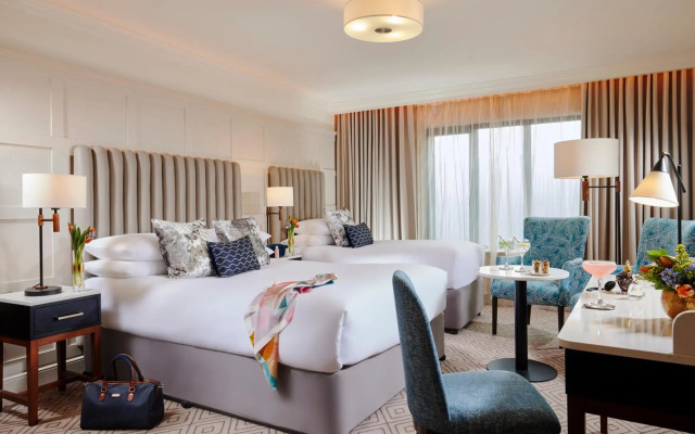 Castlecourt Hotel