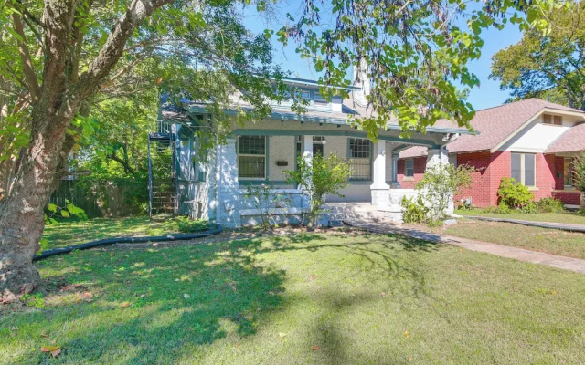 Midtown Home Near BBQ & Overton Park!
