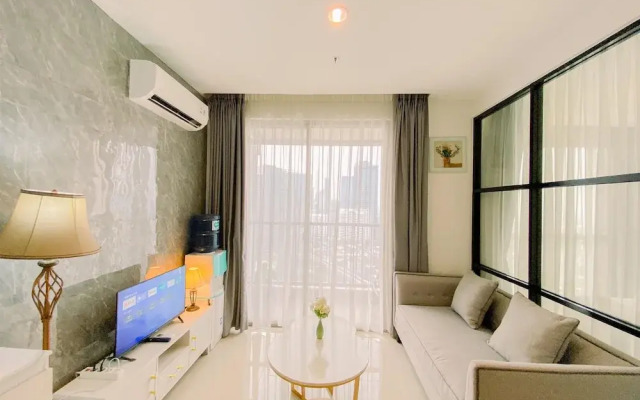 Homey and Warm 1BR at Ciputra World 2 Apartment
