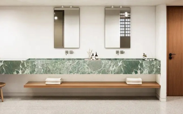 Tinos Beach Hotel & Suites