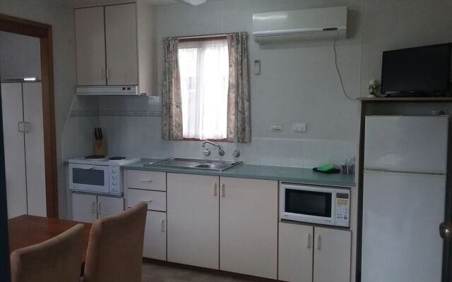 Lakes Caravilla Caravan Park