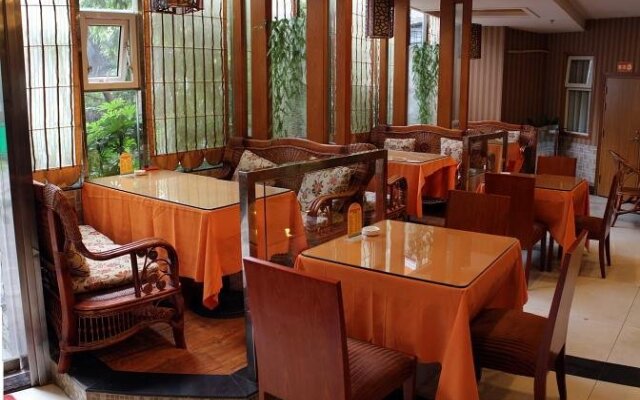 Jiaxinyi Hotel (Chongqing Shipingqiao)