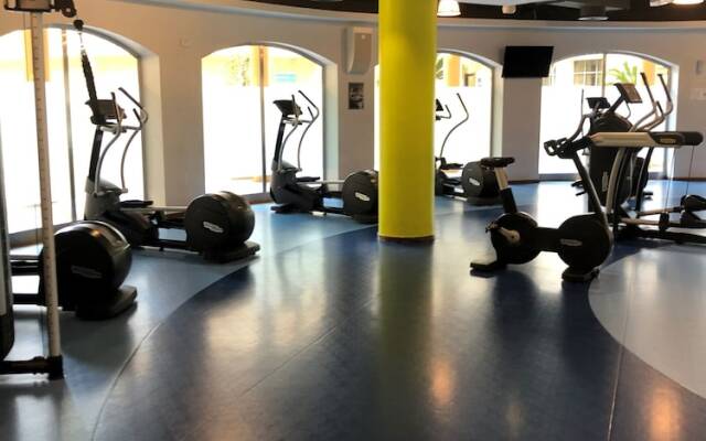 Luxury Waterfront Apartment with Beach Access