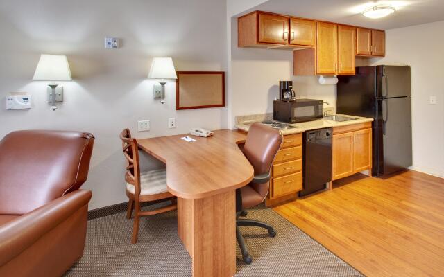 Candlewood Suites Omaha Airport by IHG