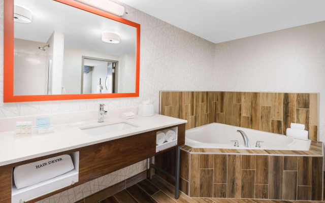 Hampton Inn & Suites Thousand Oaks, CA