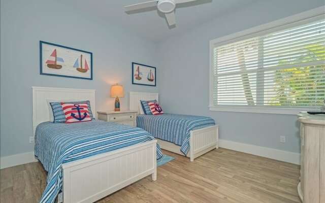 Homes-261 Seabreeze Ct