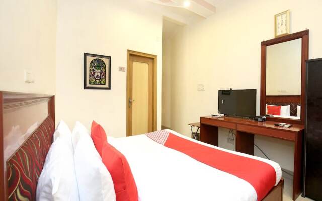 OYO 13877 Hotel Le Bon Ton