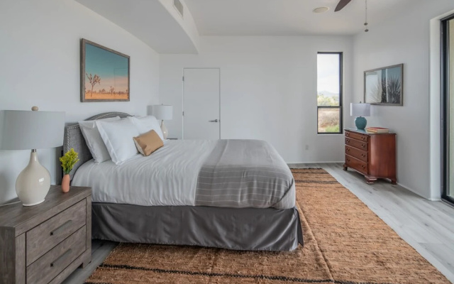 Fallbrook by Avantstay | Luxury Home on 40acres W/Pool, Putting Green & Rooftop
