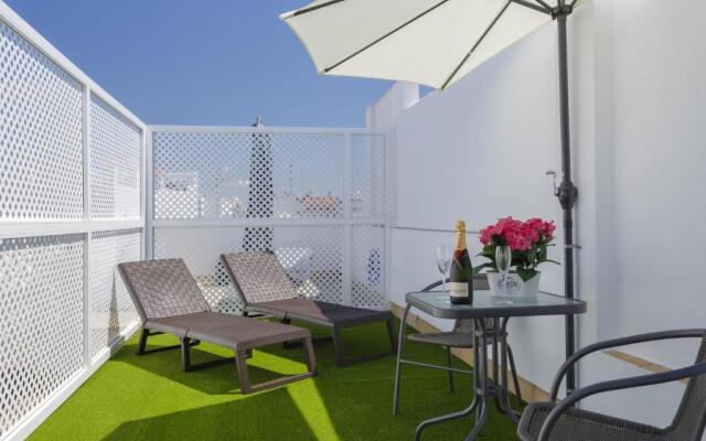 Apartamentos LOTO y LIZ by Cadiz4Rentals