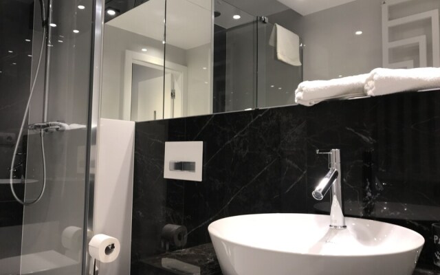 Modern Apartment by Wawel Castle
