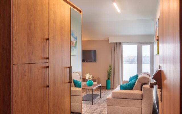 SOLAVO Home&Travel