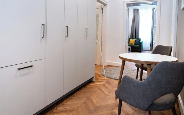 twenty five - work & life