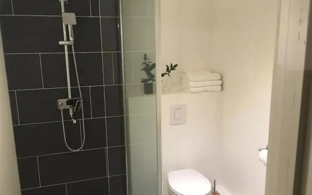 Private top floor, 150 m from the beach!