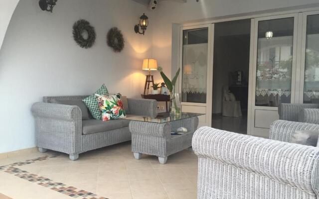 Polemis Studios & Apartments