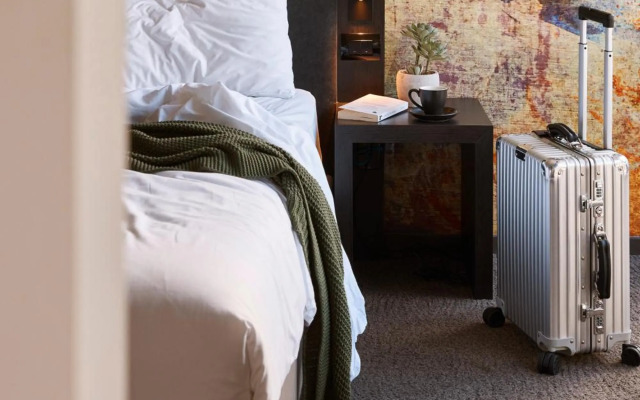 Kennigo Hotel Brisbane, Independent Collection by EVT