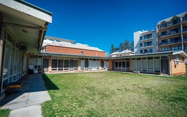 A Wave Away @ Glenelg Cosy Unit Near The Beach