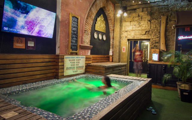 The Clock Hostel And Suites