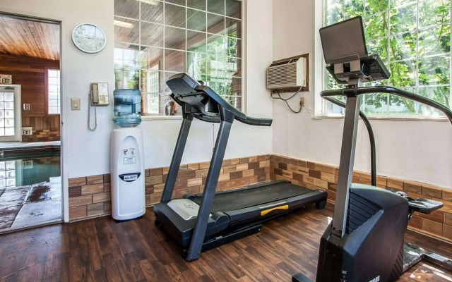 Comfort Suites Clackamas