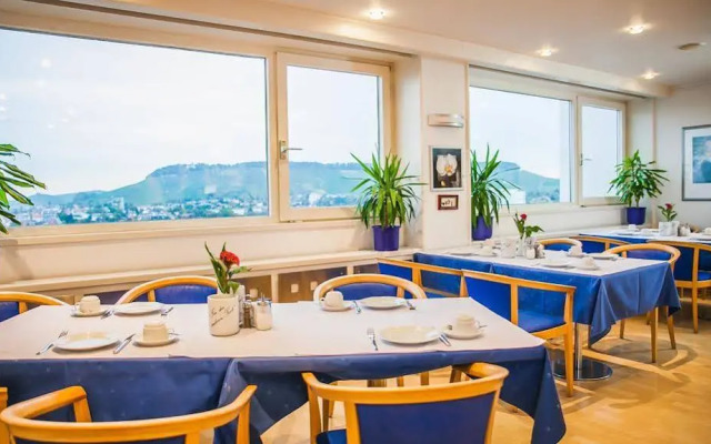 City Hotel Garni
