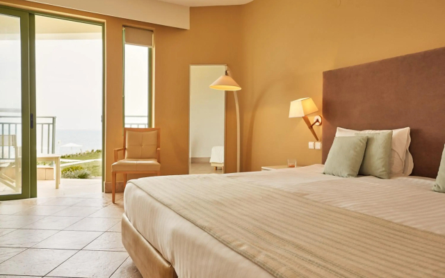Giannoulis – Grand Bay Beach Resort - Adults Only