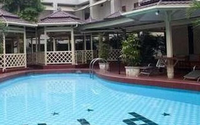 Pardede International Hotel