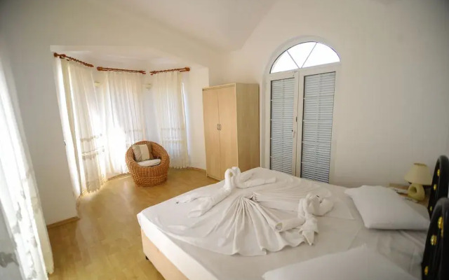 Çinar Villas