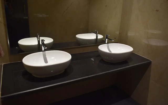Hotel Radhika Regency